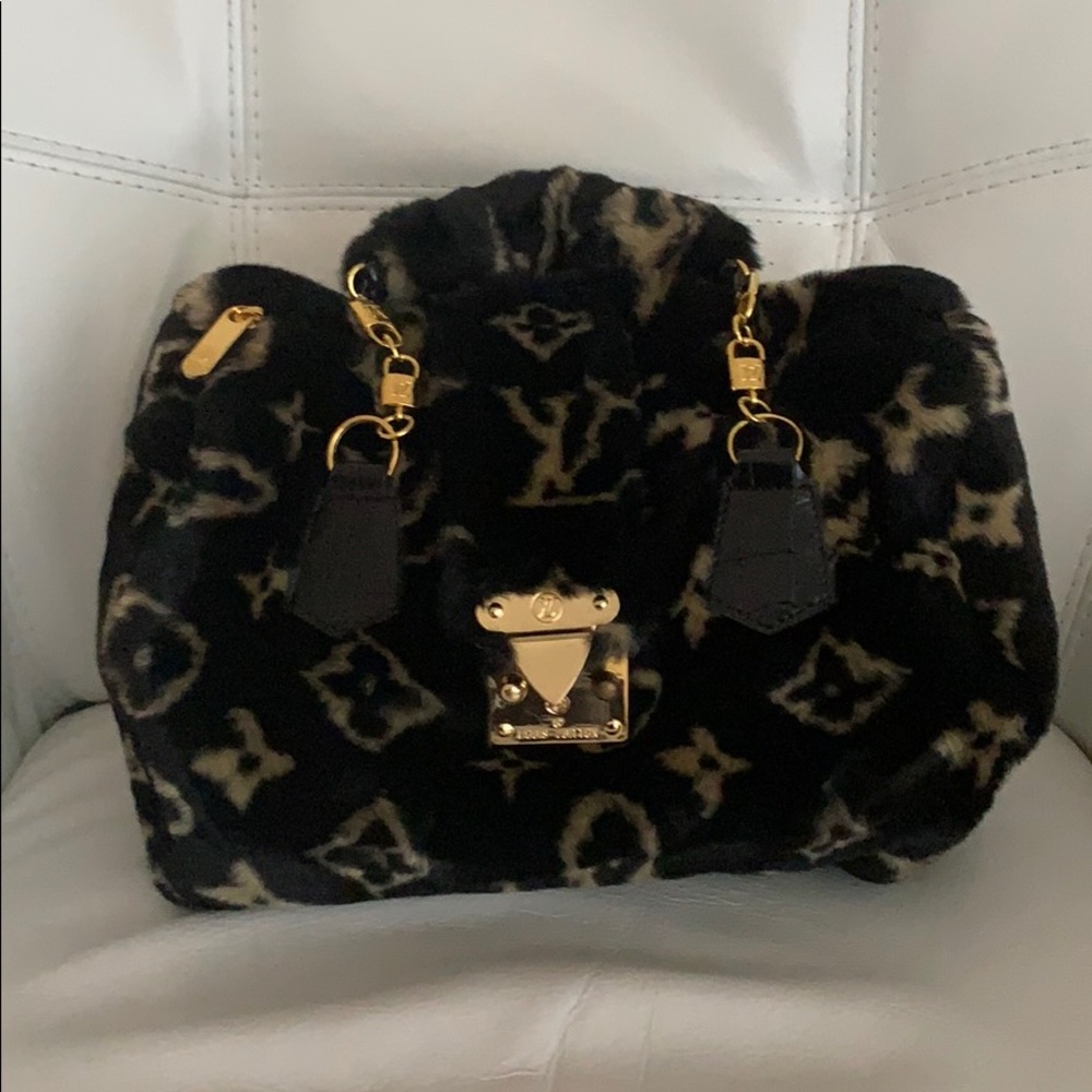 Fashion Replica shearling bag